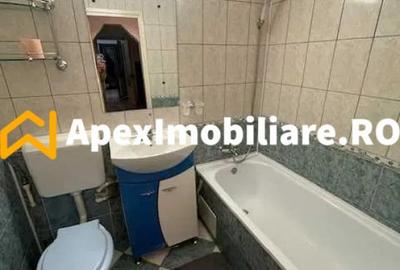 Apartament cu 3 camere semidecomandat, mobilat în Giurgiului