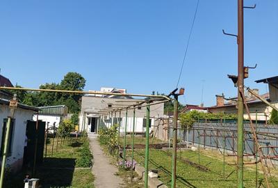Teren de 810 mp, în Central