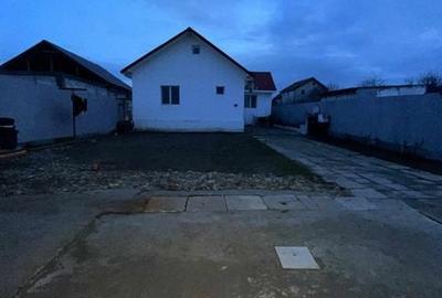 Casă cu 3 camere cu Teren 333 Mp în Central - 2