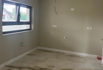 Casă cu 4 camere în Giroc