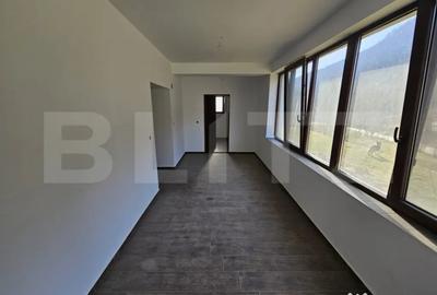 Casă cu 6 camere cu Teren 4159 Mp în Central - 7