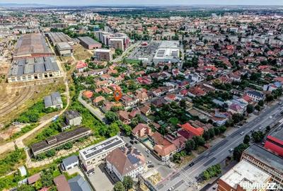 Casă cu 3 camere cu Teren 370 Mp în Central