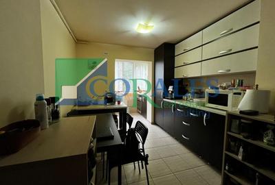 Apartament cu 3 camere decomandat, mobilat în Aradului