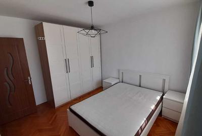 Apartament cu 3 camere decomandat în Nufărul - 1