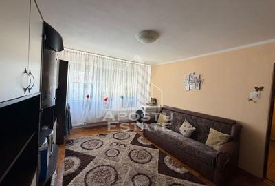 Apartament cu 3 camere semidecomandat în Dacia - 1