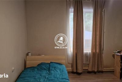 Casă cu 5 camere cu Teren 214 Mp în Aroneanu - 15