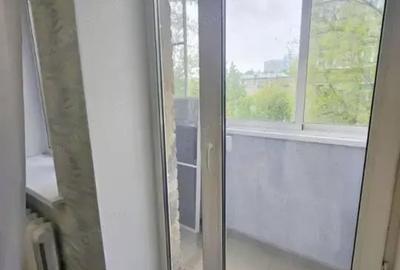 Apartament cu 3 camere decomandat în Lujerului - 5
