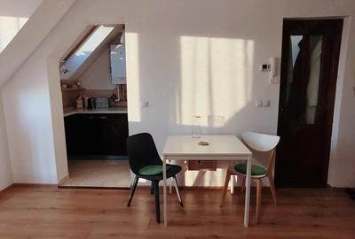 Apartament cu 2 camere semidecomandat în Sângeorgiu de Mureș