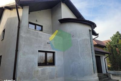 Casă cu 4 camere în Balotești