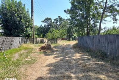 Casă cu 2 camere cu Teren 2742 Mp în Căldăraru - 10