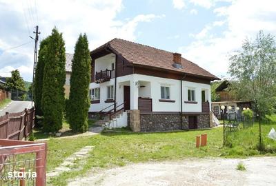 Casă cu 4 camere cu Teren 600 Mp în Nucșoara - 1