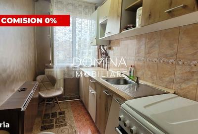 Apartament cu 3 camere semidecomandat în Plopilor