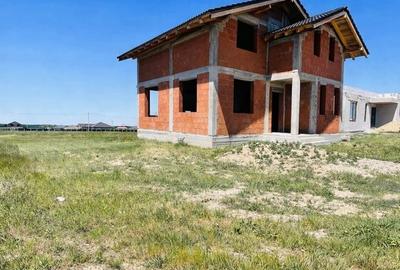 Casă individuală cu 4 camere cu Teren 500 Mp în Cihei - 2