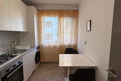Apartament cu 2 camere semidecomandat în Florești