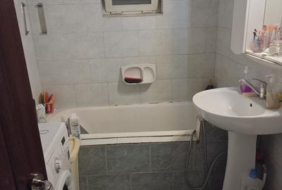 Apartament cu 3 camere decomandat în Rovine - 3