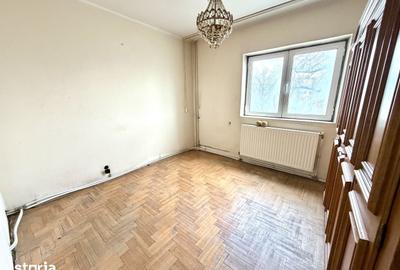 Apartament cu 3 camere decomandat în Central - 2