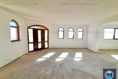 Casă cu 5 camere cu Garaj în Găgeni - 1