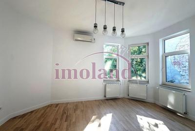 Casă cu 5 camere cu Teren 600 Mp în Dorobanți - 2