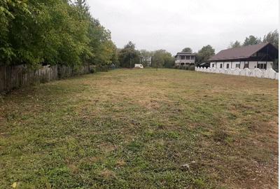 Teren de 1000 mp, în Valea - 2
