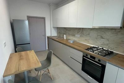 Apartament cu 2 camere decomandat în Central - 3