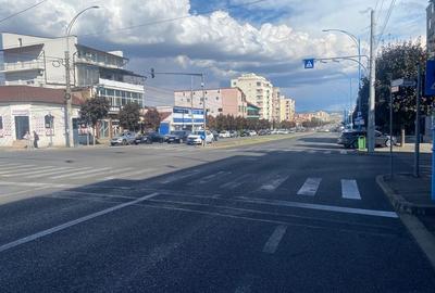 Spațiu comercial, de 300 mp, în Central