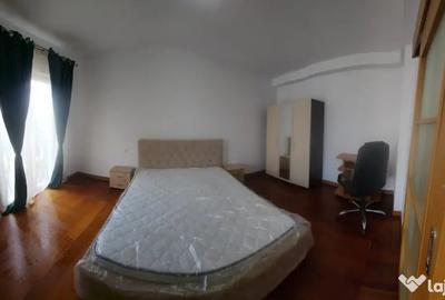 Apartament cu 3 camere în Ștefăneștii de Jos