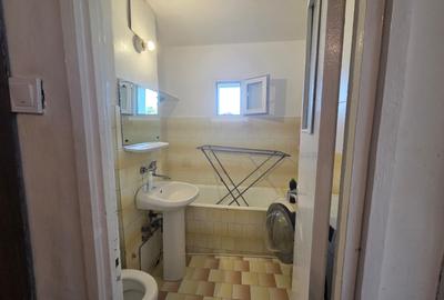 Apartament cu 2 camere decomandat în Galata - 11