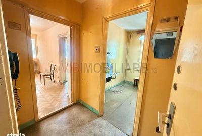 Apartament cu 2 camere semidecomandat în Mihai Bravu