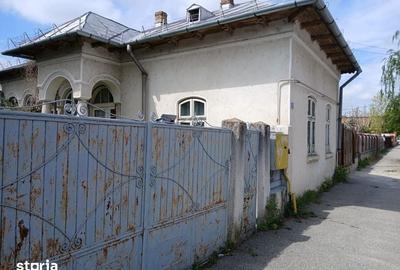 Casă cu 3 camere cu Teren 36 Mp în Central - 2