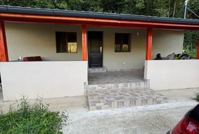Casă individuală cu 2 camere cu Canalizare în Capul Câmpului - 1