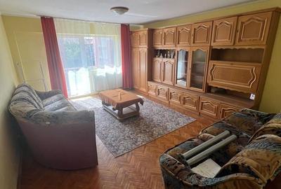Apartament cu 2 camere decomandat în Carpați 2
