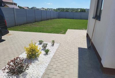 Casă cu 3 camere cu Teren 450 Mp în Central - 1