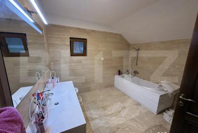 Casă cu 7 camere cu Teren 3173 Mp în Central - 5