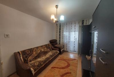 Apartament cu 2 camere în Micro 15 - 2