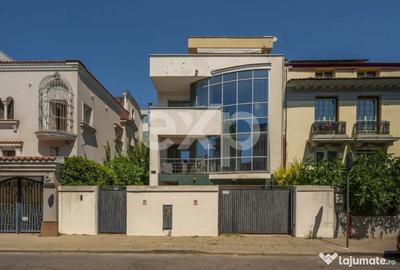 Apartament cu 4 camere decomandat în Dorobanți