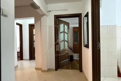 Apartament cu 3 camere decomandat în Hala Centrală - 1