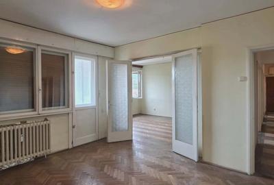 Apartament cu 3 camere în Central - 10