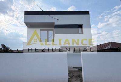 Casă individuală cu 4 camere cu Canalizare în Berceni