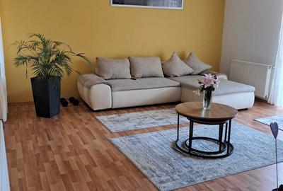 Apartament cu 3 camere decomandat în Dumbrăvița