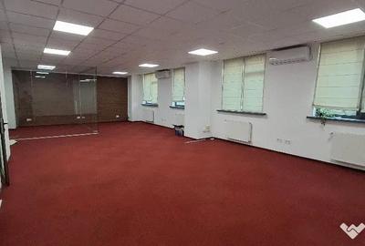 Spațiu comercial, de 94 mp, în Central
