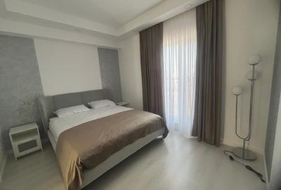 Apartament cu 3 camere decomandat în Ștefăneștii de Jos