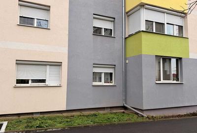 Apartament cu 4 camere decomandat în Sânmartin - 2