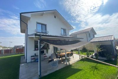 Casă individuală cu 5 camere cu Garaj în Samurcași