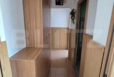 Apartament cu 3 camere în Dâmbu Pietros