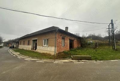 Casă cu Teren 2877 Mp în Zolt - 6