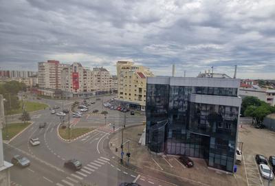 Apartament cu 2 camere semidecomandat în Intim