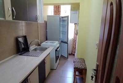 Apartament cu 2 camere semidecomandat în Astra