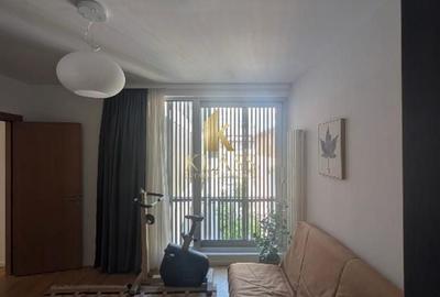 Apartament cu 3 camere în Victoriei