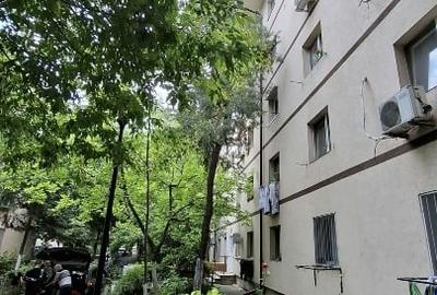 Apartament cu 2 camere semidecomandat în Brâncoveanu