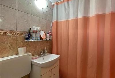 Casă individuală cu 3 camere cu Canalizare în E3 - 7